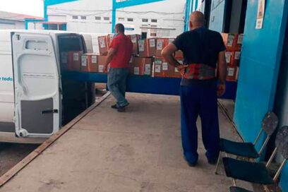 Bloqueo estadounidense limita giros postales y paquetería a Cuba (+Fotos)