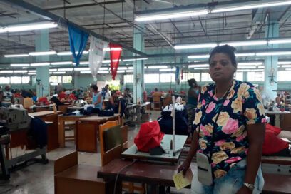 Confecciones Ámbar: Uniformes en gesta (+ Fotos)