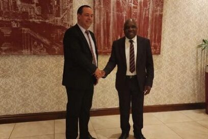 Encuentro entre ministros de Cuba y Sudáfrica fortalece cooperación en el ámbito de la salud