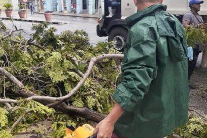 Chequea Esteban Lazo situación de La Habana tras paso de Idalia
