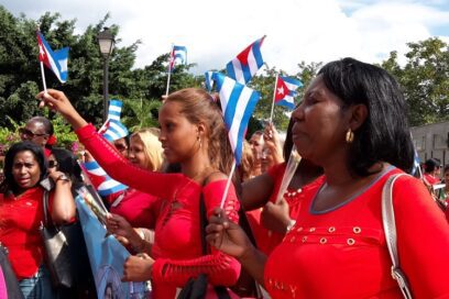 Mujeres santiagueras de celebración por el 23 de agosto