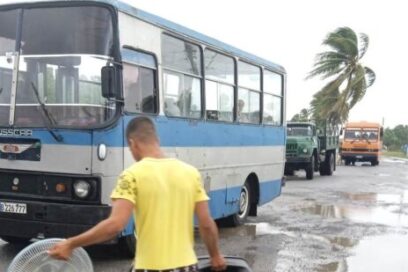Evacuación de vacacionistas en Pinar del Río