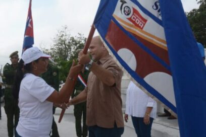 Afirman que se seguirá defendiendo a la Revolución desde el barrio (+Fotos)