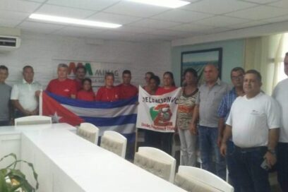 Abanderan delegación a II Conferencia del SNTAFT