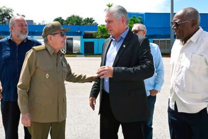 Recibió Raúl a Díaz-Canel al regresar de Nueva York