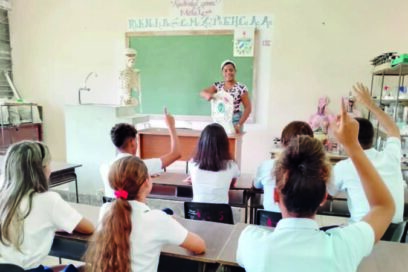 El abrazo grande al curso escolar