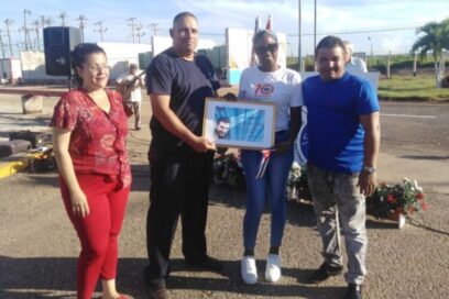 Con el adiós a la bandera, celebran X aniversario de la SNTEM en Camagüey