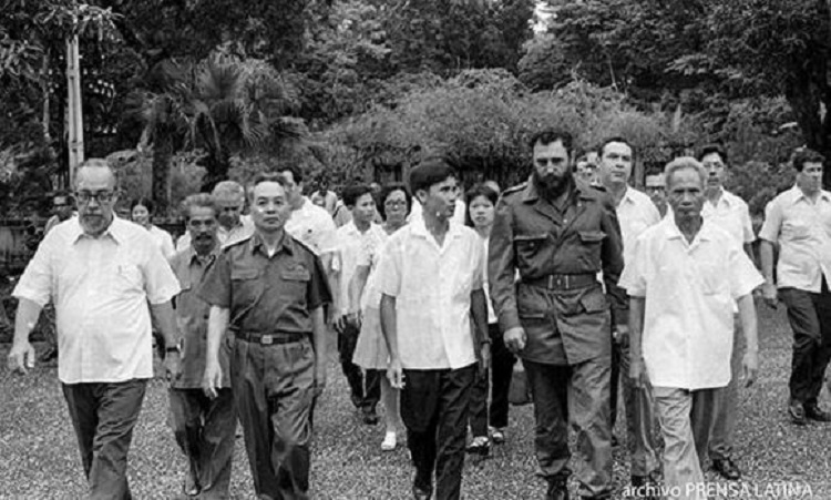 The Prime Minister of Cuba congratulates Vietnam on National Workers’ Day