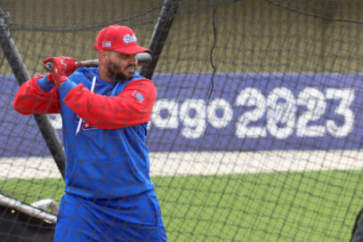 Conversando con Arruebaruena y Dayán antes del debut beisbolero