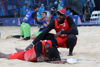 Esculturas de arena para Alayo y Noslen en Santiago 2023