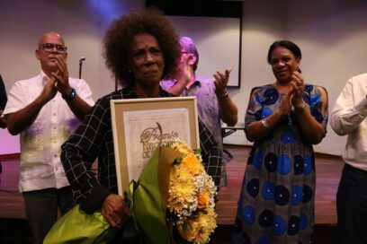 Recibió Natasha Díaz Premio Nacional de Televisión (+video)