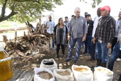 Presidente Díaz-Canel recorre Villa Clara (+video)