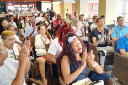 Diálogo de generaciones en el turismo santiaguero