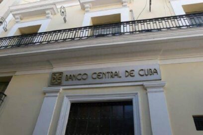 Ningún obstáculo puede frenar al sistema bancario cubano