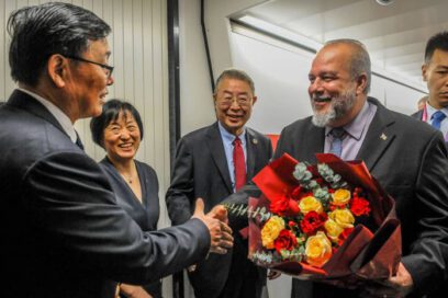 Llegó a China Primer Ministro de Cuba, en visita oficial
