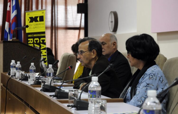 HG Presentacion del Libro, anatomias del Periodismo cubano
