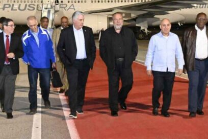 Regresó a Cuba Presidente Díaz-Canel tras gira por Medio Oriente