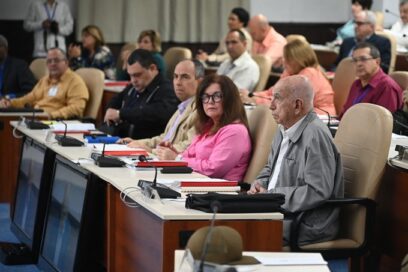 Pleno partidista centra debates en desafíos socioeconómicos
