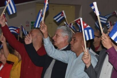 Asiste Presidente cubano a sesión de Asamblea Municipal del Poder Popular de Santa Clara