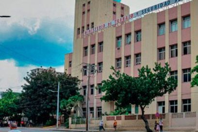 Feriados 31 de diciembre, 1 y 2 de enero,  y receso laboral 3 de enero