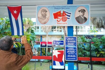 Celebran aniversario 50 de la Escuela Lenin