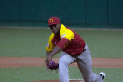 OUT 27: Industriales salva la honra; Matanzas se va delante