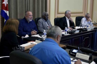 Analiza Consejo de Estado cronograma de implementación de las proyecciones del Gobierno para corregir distorsiones y reimpulsar la economía