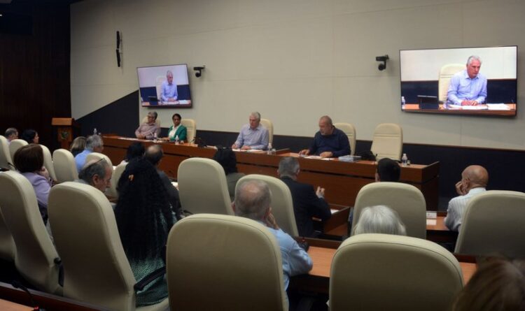 Orienta Díaz-Canel estar atentos a recomendaciones de OMS sobre COVID-19 (+video)