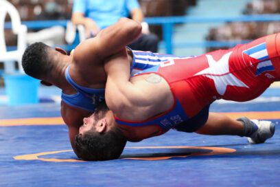 La lucha ya se engrasa pensando en París