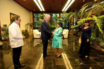 Agradece presidente de Cuba solidaridad inquebrantable de Bolivia