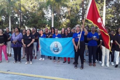 Abanderan delegación de Santiago de Cuba a congreso de la FMC