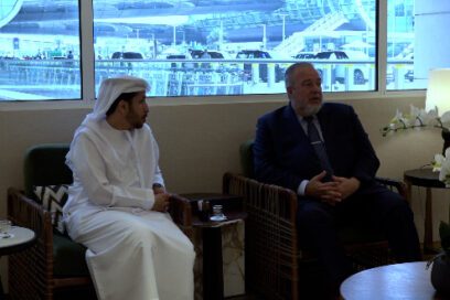 Llegó Primer Ministro cubano a Emiratos Árabes Unidos