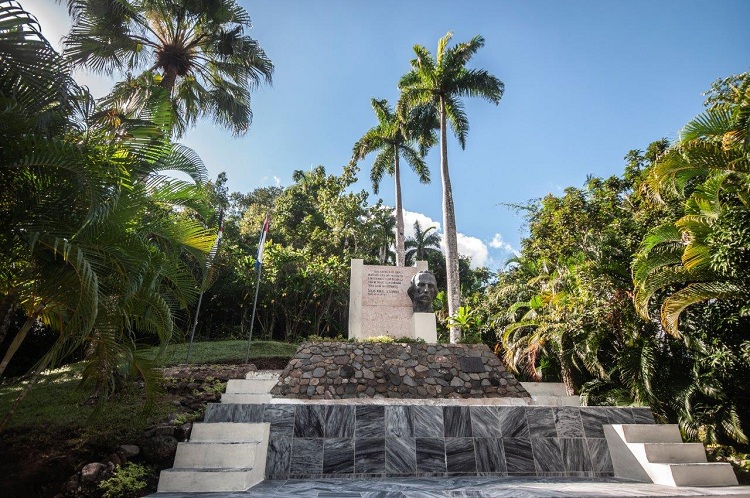 En lo intrincado del lomerío de San Lorenzo, en el lugar donde cayó el héroe, se recuerda de manera especial el patriotismo de un hombre que considero a todos los cubanos como sus hijos. Foto: Cortesía del entrevistado