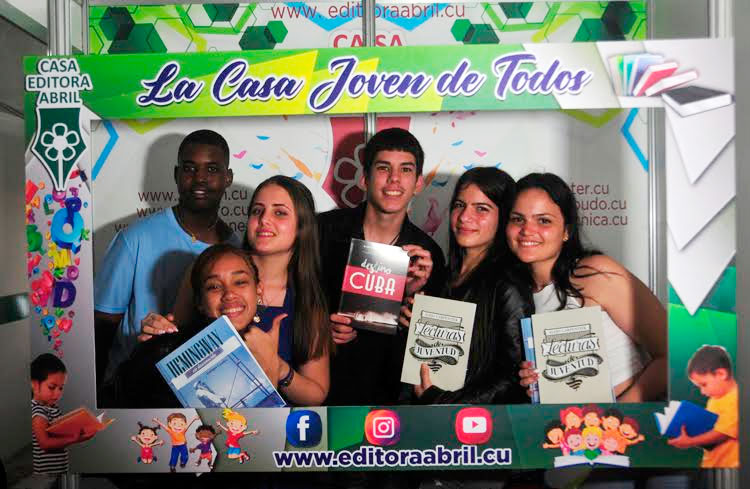 Imágenes de la 32 Feria Internacional del Libro de La Habana 2024 ...