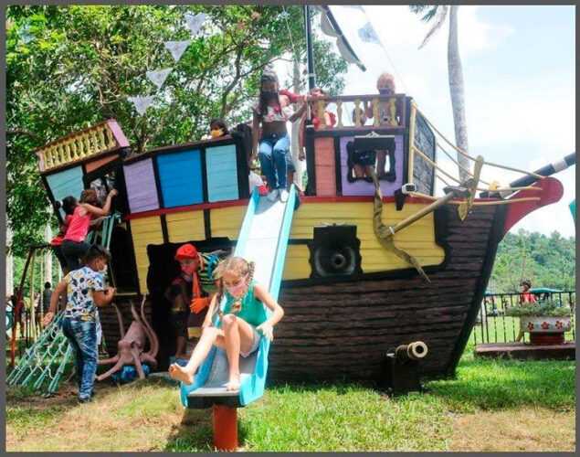 Belleza y originalidad se aprecia en el parque infantil “ElManguito”, sueño cumplido después de su filiación al emprendimiento, y en el que ha proporcionado placer y alegría a infinidad de niños y a sus familiares, además de la venta de golosinas y variadas ofertas durante la instancia en ese complejo.