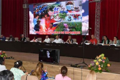 Asiste Díaz-Canel a cierre de cita de Federación de Mujeres Cubanas