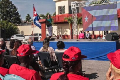 Celebran en Thaba acto nacional por el día del trabajador de la Industria Ligera