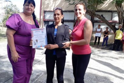 Siguen fieles al legado trabajadores de la Industria Ligera en Las Tunas