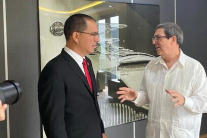 Recibe Canciller cubano a secretario ejecutivo del ALBA-TCP