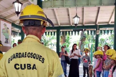 Destaca Díaz-Canel labor del Cuerpo de Guardabosques de Cuba