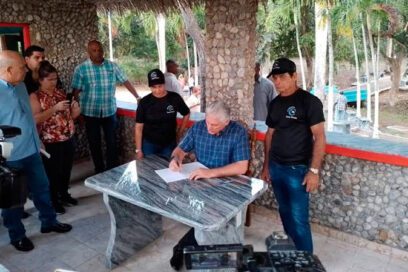 Aprecia Presidente cubano experiencia de desarrollo local en la Isla de la Juventud