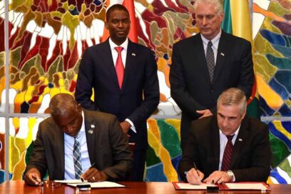 Cuba y Granada firman acuerdos y memorandos bilaterales