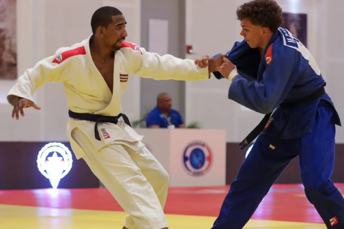 Orlando Polanco (blanco) fue uno de los ganadores de la jornada. Foto: Confederación Panamericana de Judo