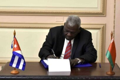 Felicita Esteban Lazo al nuevo Presidente de la Cámara de Representantes de Belarús