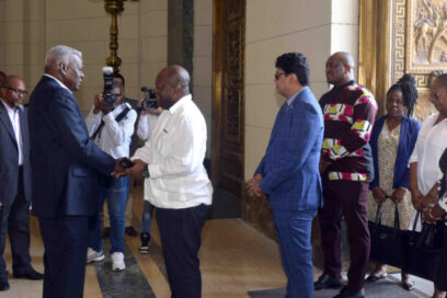 Recibió Esteban Lazo al Presidente de la Asamblea Nacional de Surinam