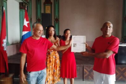 Distinguen en Santiago de Cuba labor de entidad transportista de medicamentos