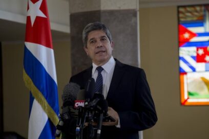 Fuimos informados pero no nos gusta presencia naval en nuestro territorio sin invitación