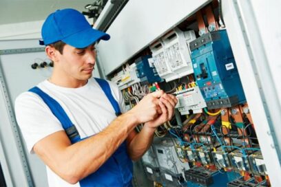 Refuerzan circuitos eléctricos con sobrecarga en La Habana
