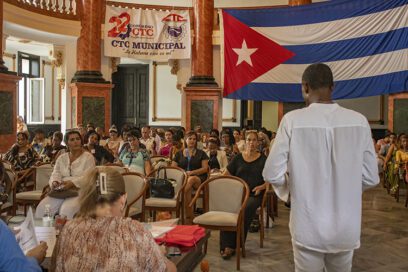 Continúa por La Habana Vieja proceso previo al 22 Congreso de la CTC
