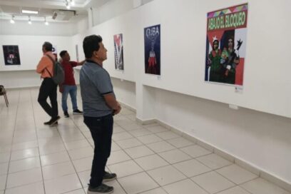 Muestra de carteles en Panamá dice No al Bloqueo EEUU a Cuba